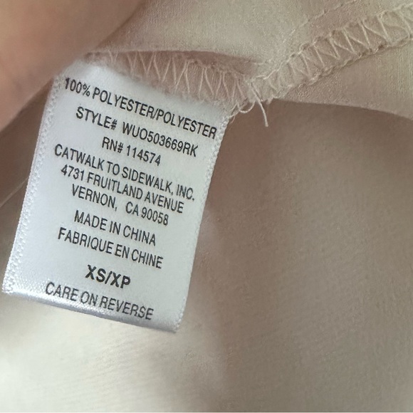 Ro & De Light Pink Oversized Satin Effect Button Up Top - Size XS. - Picture 6 of 7